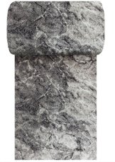 Moderní šedý běhoun vhodný do chodby.