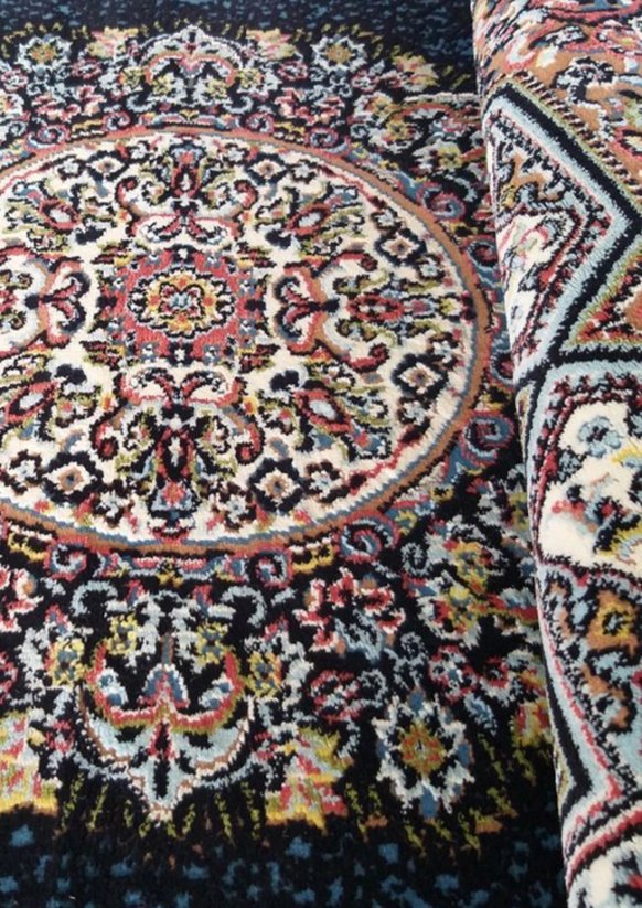 Kusový koberec IRANI B182A - tm. modrý