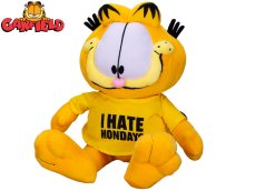 Garfield - "I hate Mondays" 24cm plyšový sedící 0m+