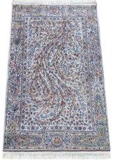 Kusový koberec QUM SILK 11 - krémový