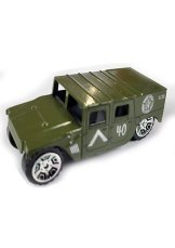 Vojenské vozidlo obrněný transportér zelený 7cm kov 1:64 volný chod